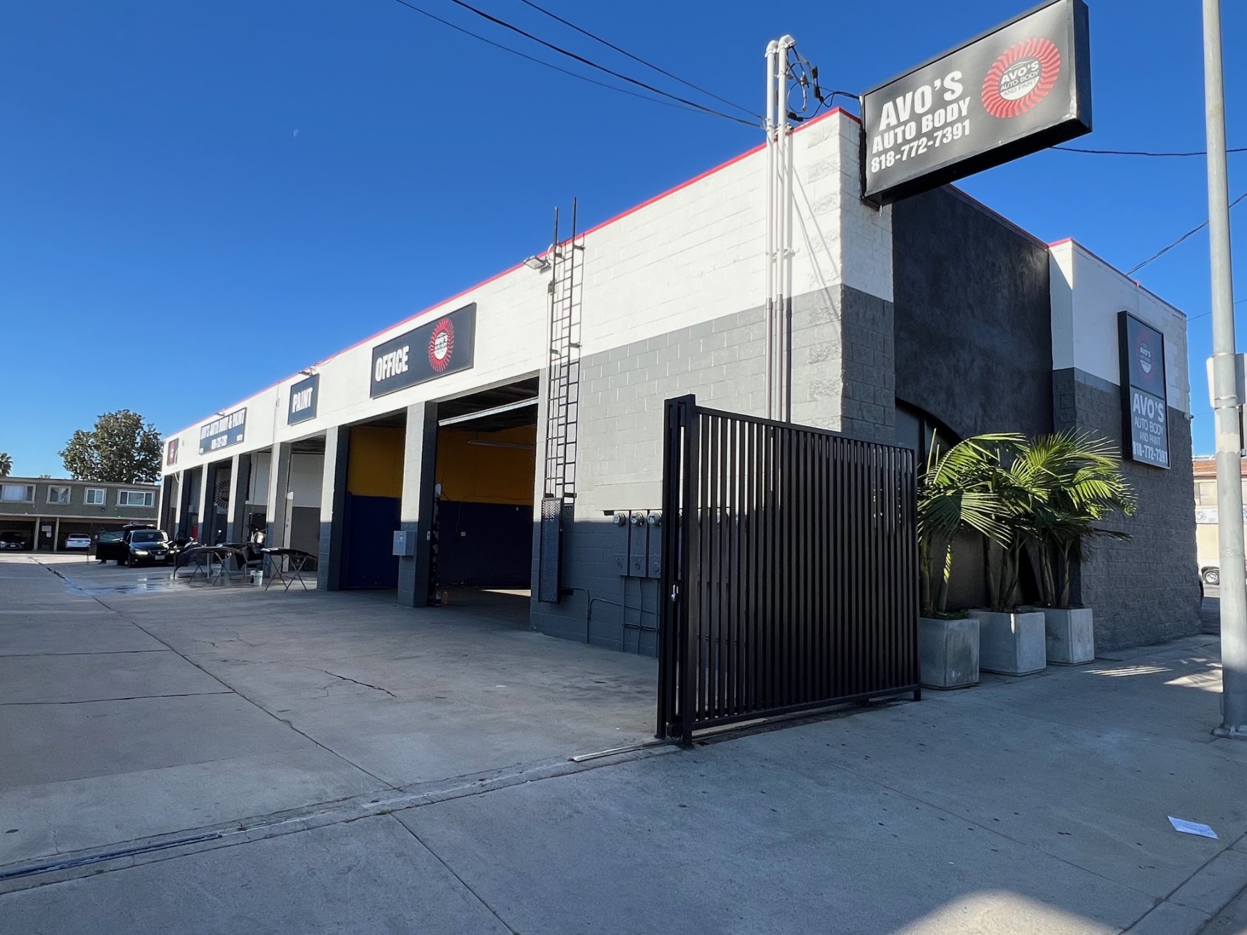 Avo's Auto Body & Paint