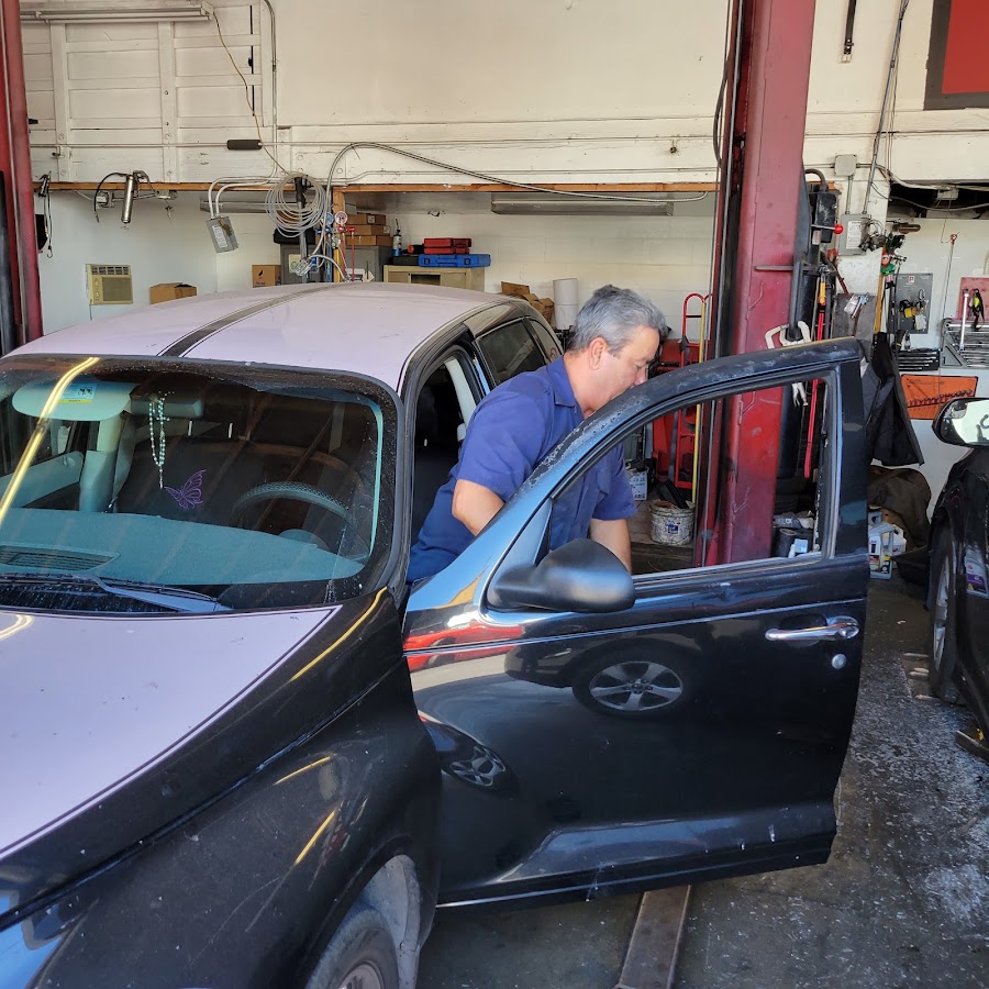 Bobby's Auto Repair & BODY SHOP photo