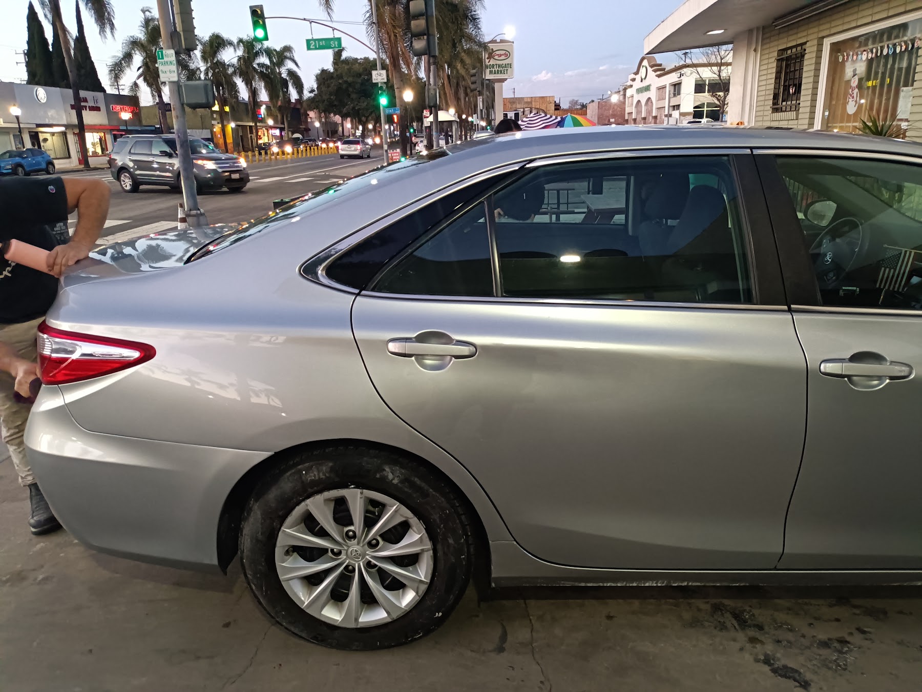 H & R Auto Body Shop