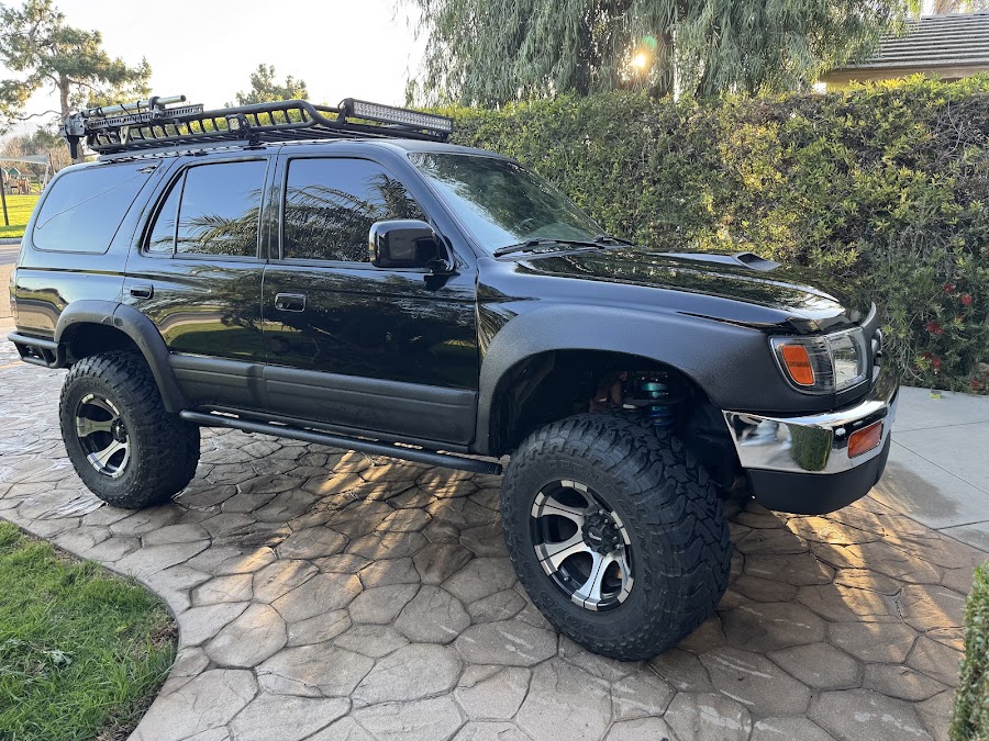 Los Peluchitos Auto Body Repair photo