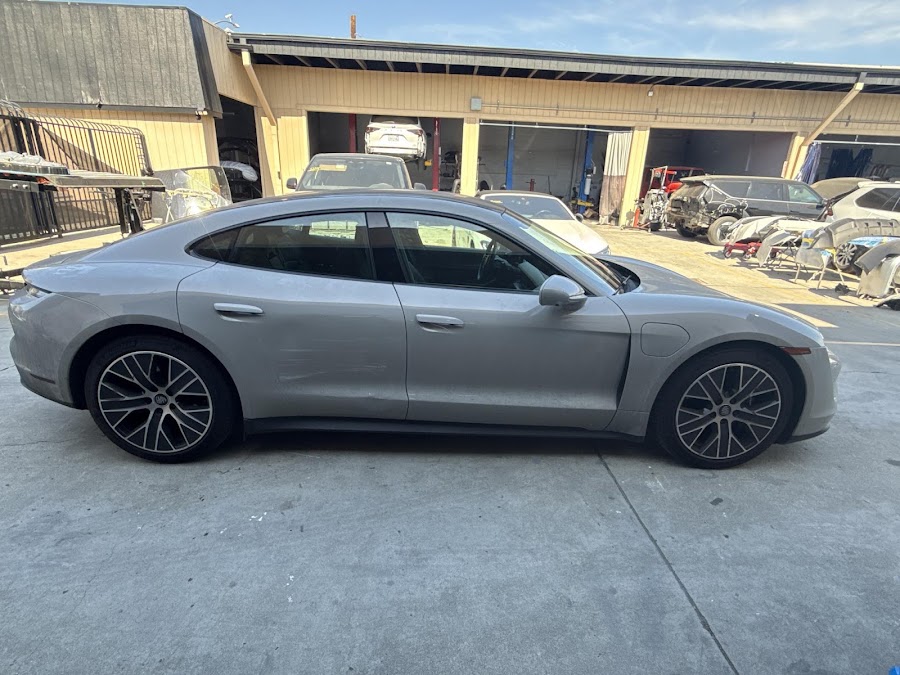 S-K Auto Body (SK汽车钣金维修中心) SK 오토바디 photo