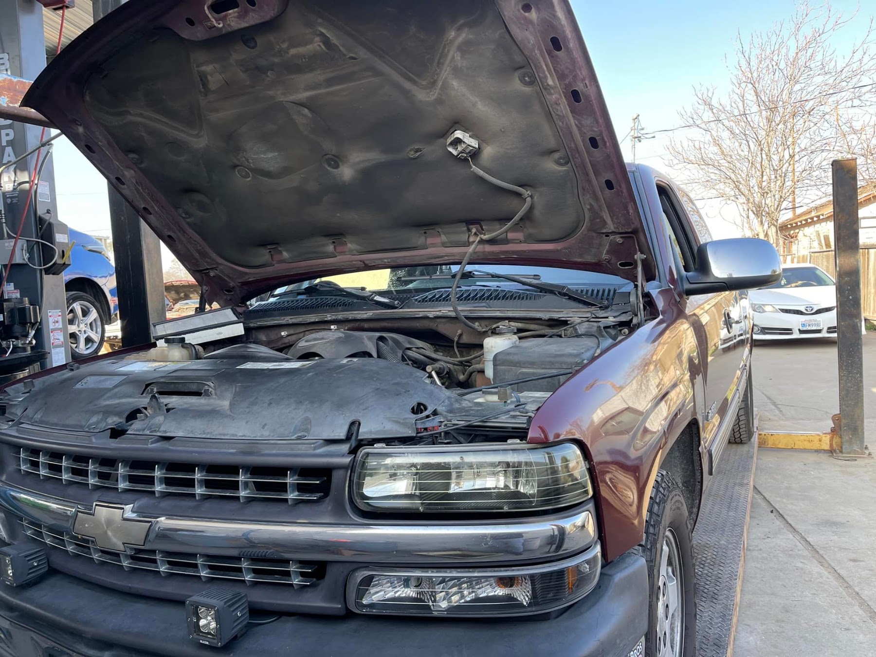 Simon's Auto Shop